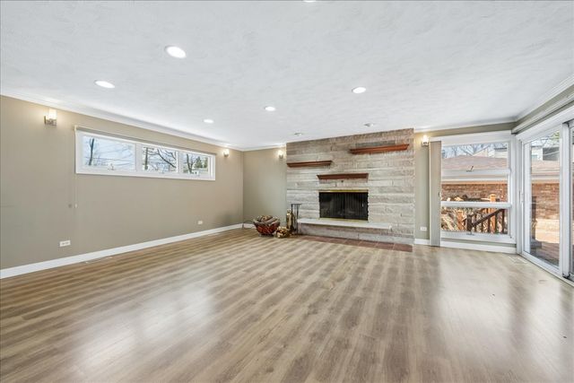 8136 Kenton Avenue, Skokie, IL 60076