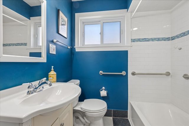 8136 Kenton Avenue, Skokie, IL 60076