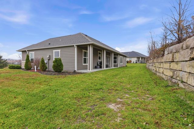 3613 Vanesta Drive, Manhattan, KS 66503