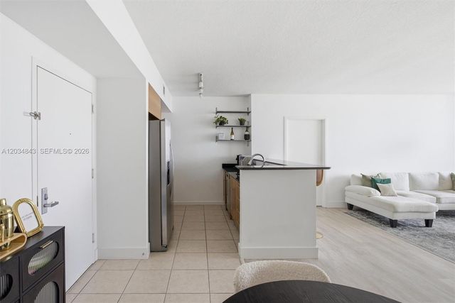 325 S Biscayne Boulevard 4022, Miami, FL 33131