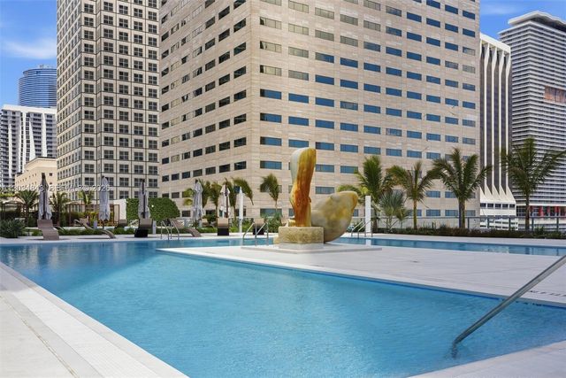 325 S Biscayne Boulevard 4022, Miami, FL 33131