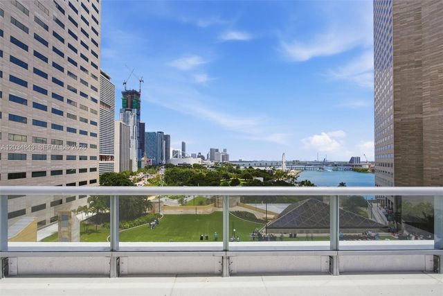 325 S Biscayne Boulevard 4022, Miami, FL 33131