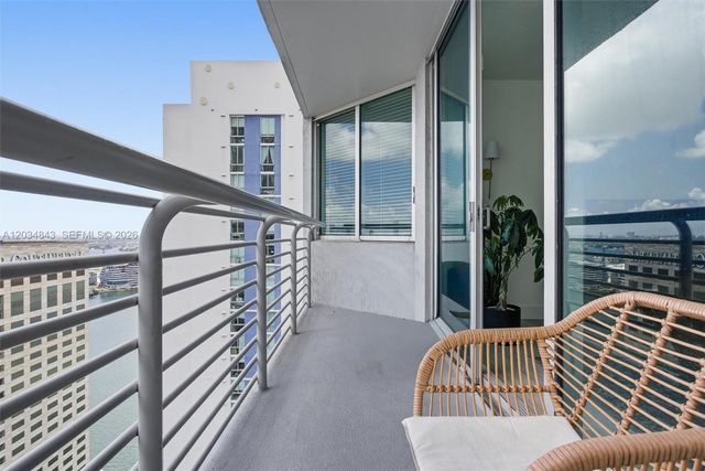 325 S Biscayne Boulevard 4022, Miami, FL 33131