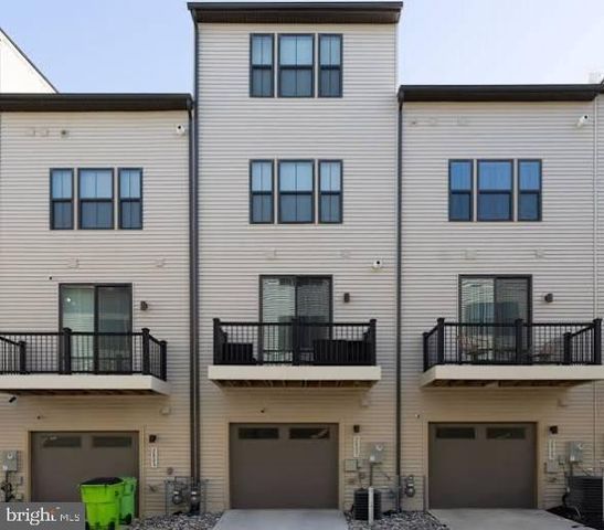 2807 EVANSGREEN DR, Suitland, MD 20746