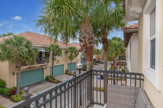 12651 NW 32nd Place, Sunrise, FL 33323