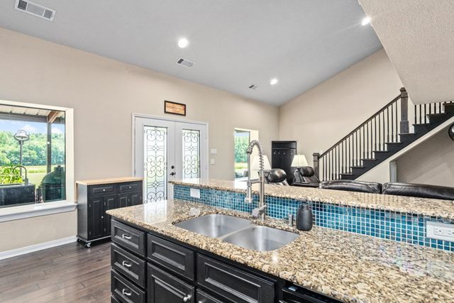 455 Vz County Road 2808, Mabank, TX 75147