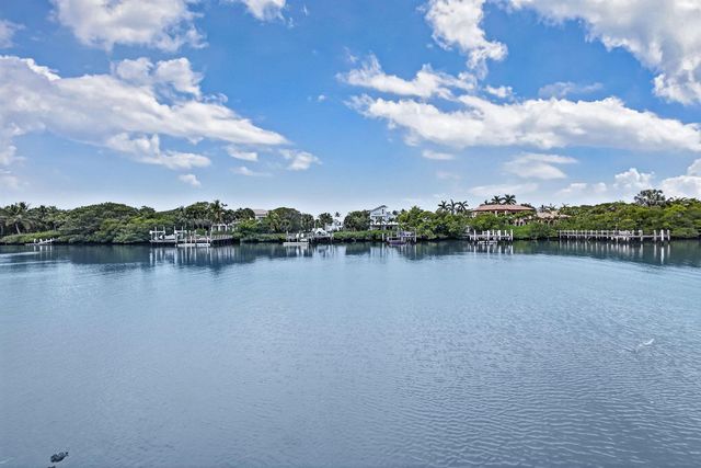 4001 S Ocean Boulevard 114, South Palm Beach, FL 33480