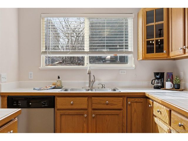 2272 Hyacinth Rd, Highlands Ranch, CO 80129