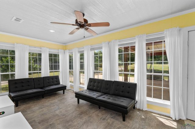 4668 W State Highway 64, Henderson, TX 75652
