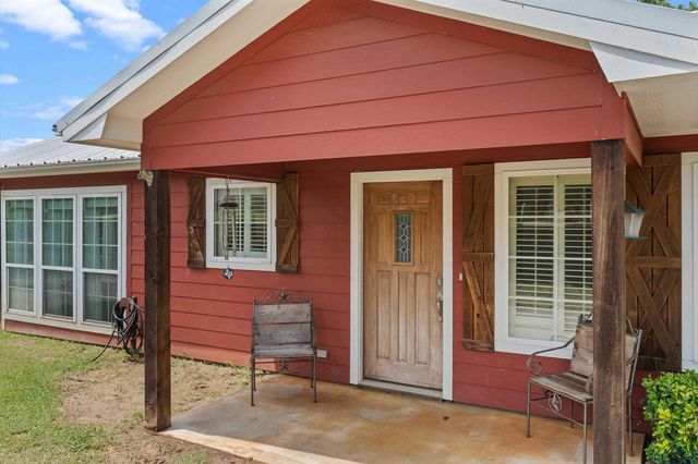 4668 W State Highway 64, Henderson, TX 75652