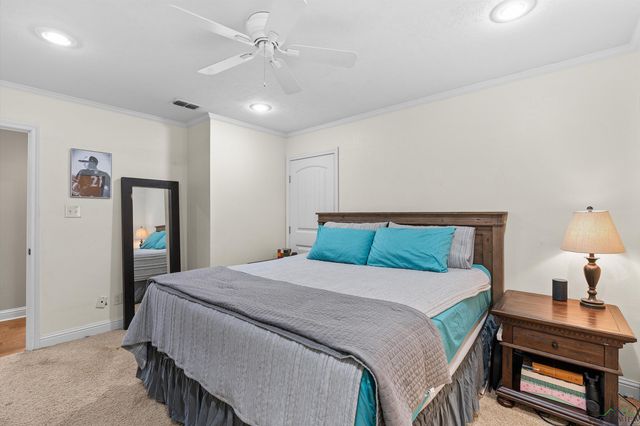 4668 W State Highway 64, Henderson, TX 75652