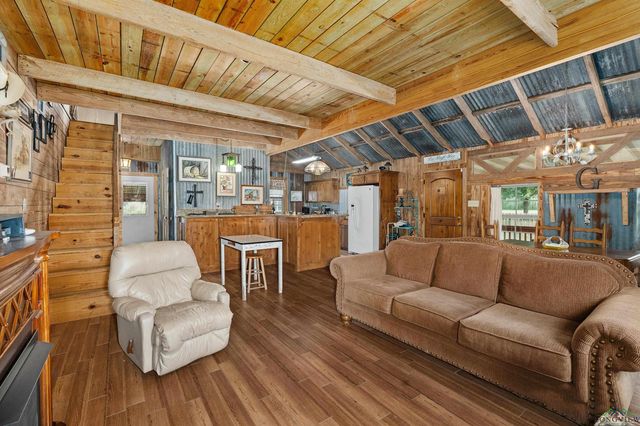 4668 W State Highway 64, Henderson, TX 75652