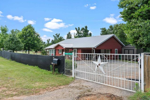 4668 W State Highway 64, Henderson, TX 75652