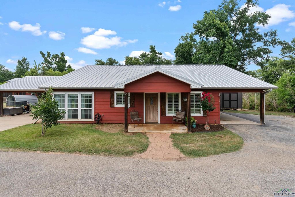 4668 W State Highway 64, Henderson, TX 75652