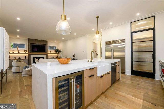 864 Courtenay Drive NE, Atlanta, GA 30306