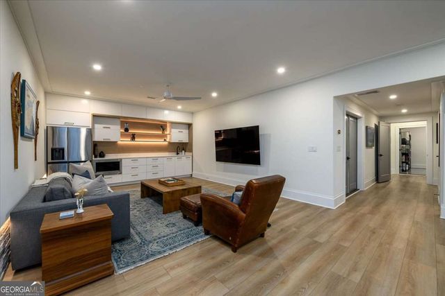 864 Courtenay Drive NE, Atlanta, GA 30306