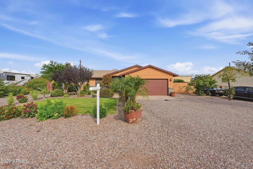 723 S Saguaro Drive, Apache Junction, AZ 85120 — photo 2