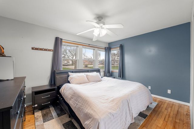 216 W Rand Road, Mount Prospect, IL 60056