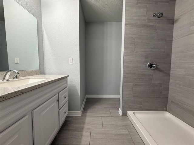 11667 SE 60TH AVENUE, Belleview, FL 34420