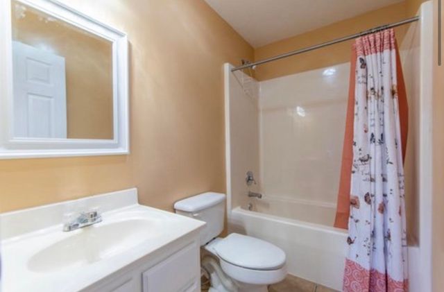 233 BEAVERWOOD DR, Adamsville, TN 38310