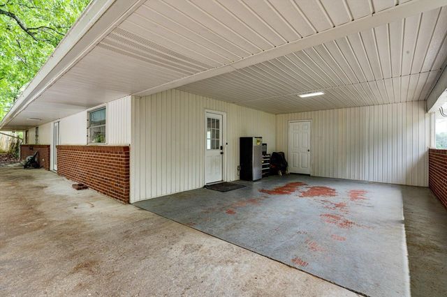 3818 Granada Drive, Chattanooga, TN 37411