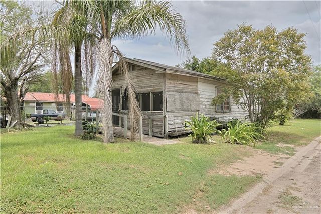 304 W Canal Avenue, Raymondville, TX 78580