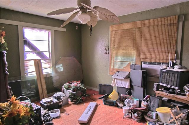 304 W Canal Avenue, Raymondville, TX 78580