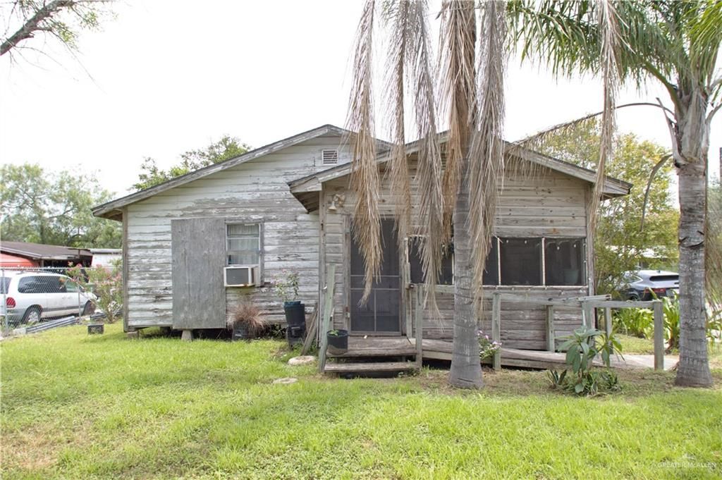304 W Canal Avenue, Raymondville, TX 78580