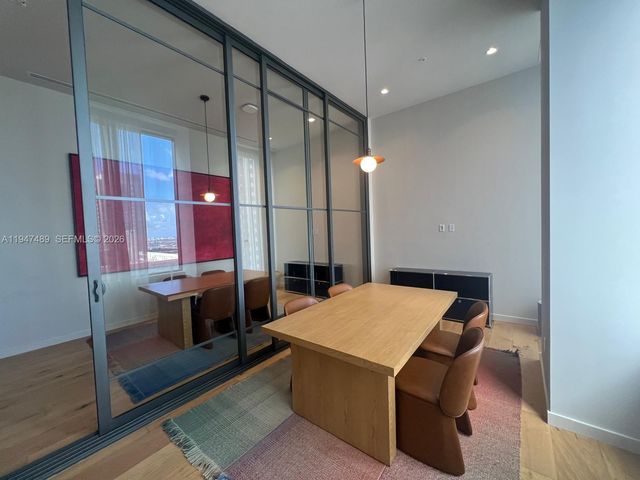 11 NE 6 ST 814, Miami, FL 33132