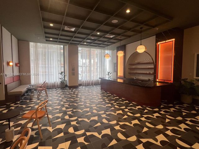 11 NE 6 ST 814, Miami, FL 33132