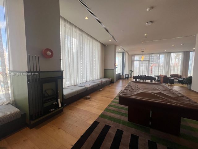 11 NE 6 ST 814, Miami, FL 33132