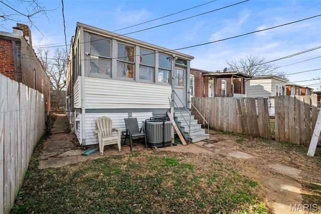 3333 Delor Street, St Louis, MO 63111