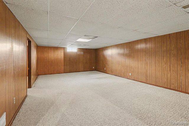 1478 Hendrick Road, Muskegon, MI 49441