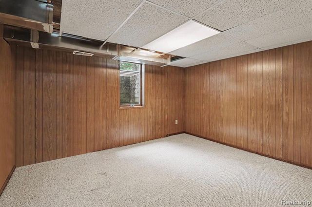 1478 Hendrick Road, Muskegon, MI 49441
