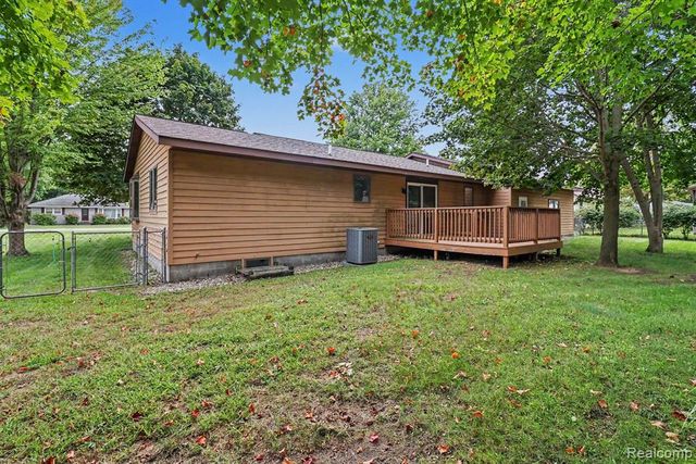 1478 Hendrick Road, Muskegon, MI 49441