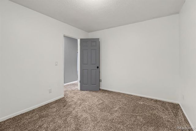 1478 Hendrick Road, Muskegon, MI 49441