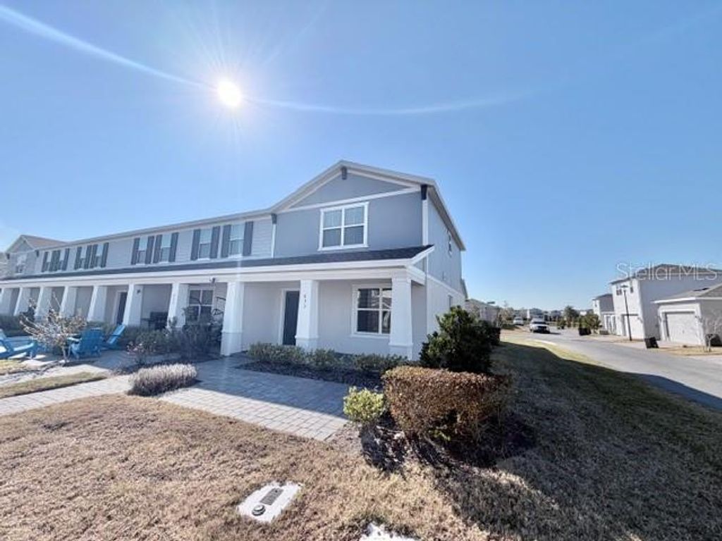 633 BELGROVE STREET, Debary, FL 32713