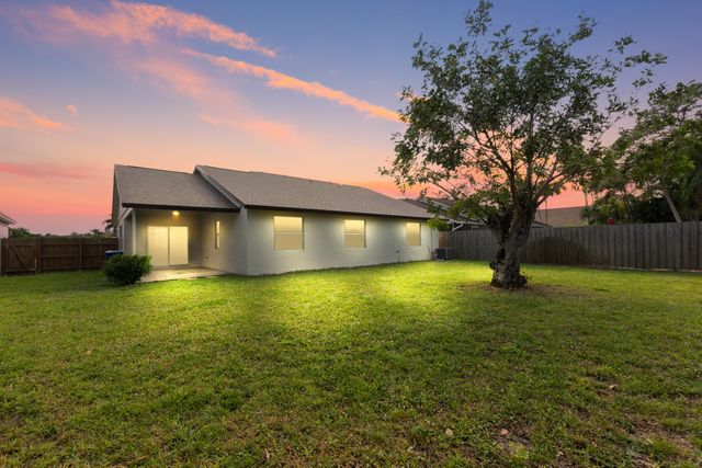 209 Wandering Trail, Jupiter, FL 33458