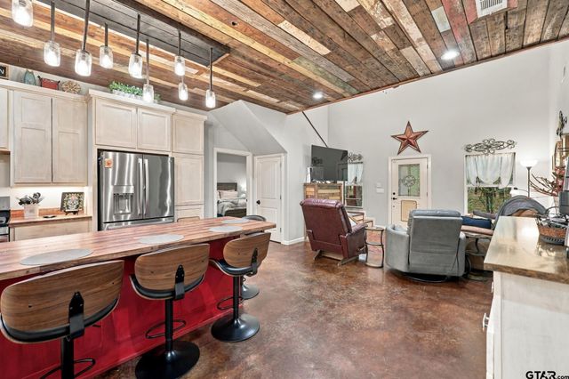 14118 C R 471, Tyler, TX 75706