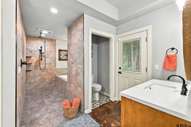 14118 C R 471, Tyler, TX 75706