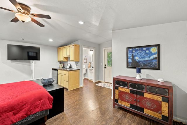 14118 C R 471, Tyler, TX 75706