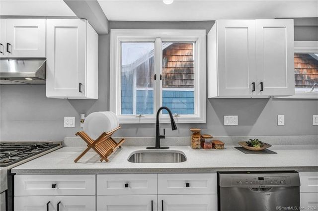 45 Arlington Street, West Haven, CT 06516