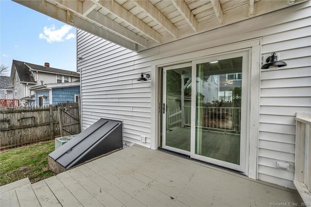 45 Arlington Street, West Haven, CT 06516