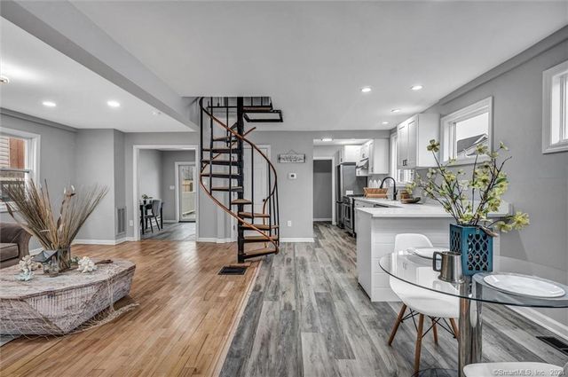 45 Arlington Street, West Haven, CT 06516