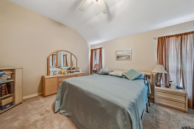 6952 La Hacienda Dr, Flint, TX 75762