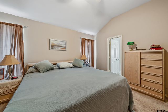 6952 La Hacienda Dr, Flint, TX 75762