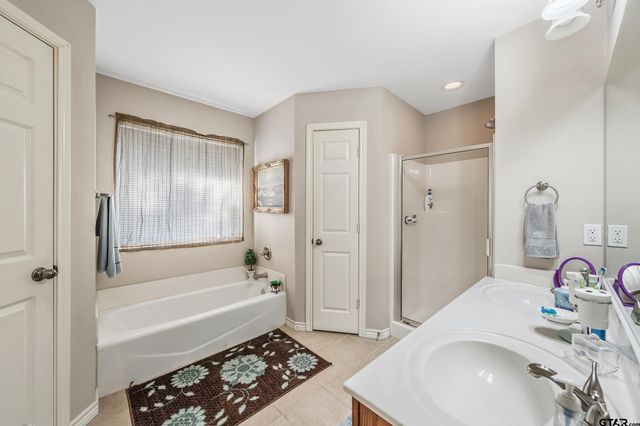 6952 La Hacienda Dr, Flint, TX 75762