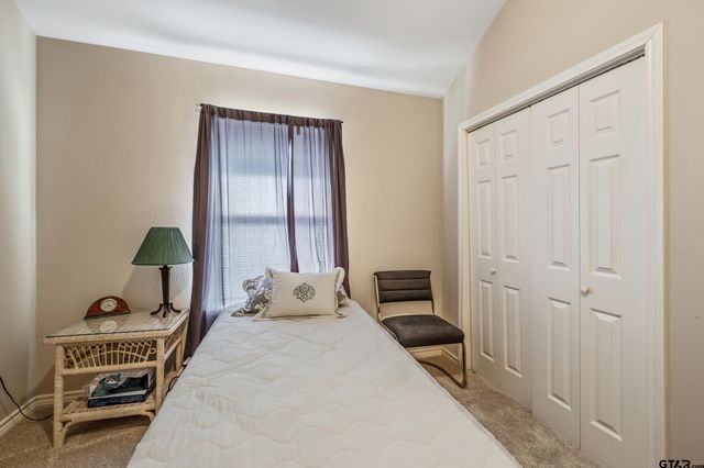 6952 La Hacienda Dr, Flint, TX 75762