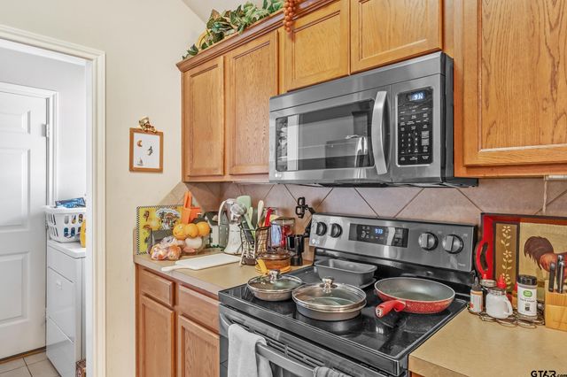 6952 La Hacienda Dr, Flint, TX 75762