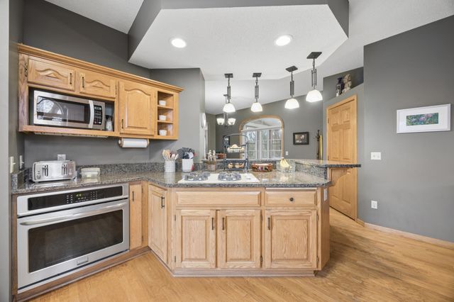 12400 Shenandoah Boulevard NW, Coon Rapids, MN 55448